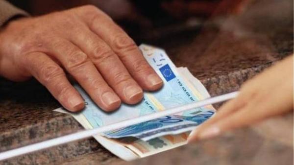 Οργή απόστρατων και συνταξιούχων ειδικών μισθολογίων για τα ψαλιδισμένα αναδρομικά