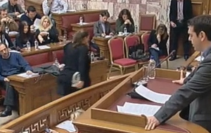 Νέα αντιπαράθεση ΝΔ-ΣΥΡΙΖΑ για τους μισθούς και τις συντάξεις