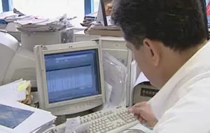 «Βουλιάζουν» τα ασφαλιστικά μας ταμεία