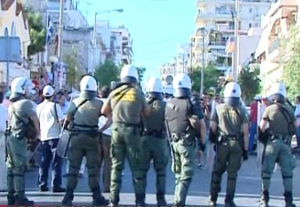 Νέα μπλόκα στο λιμάνι του Πειραιά από τους ιδοκτήτες ταξί