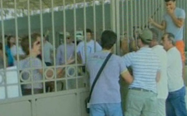 «Εμφραγμα» σε λιμάνια-αεροδρόμια από την απεργία των ταξί