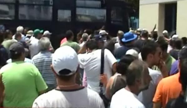 Αναταράξεις στην Κυβέρνηση από τις  κινητοποιήσεις των ταξί