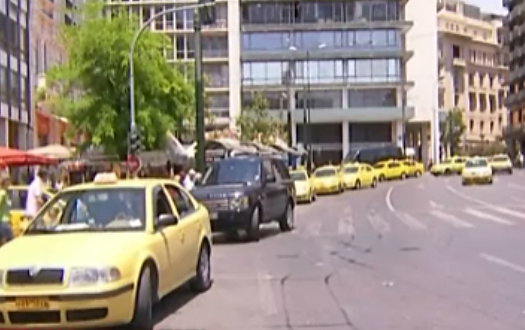 Αντιδρούν οι οδηγοί ταξί για την απελευθέρωση του επαγγέλματός τους