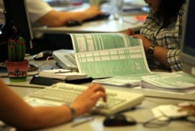 Έρχονται ανατροπές στα φορολογικά κλιμάκια