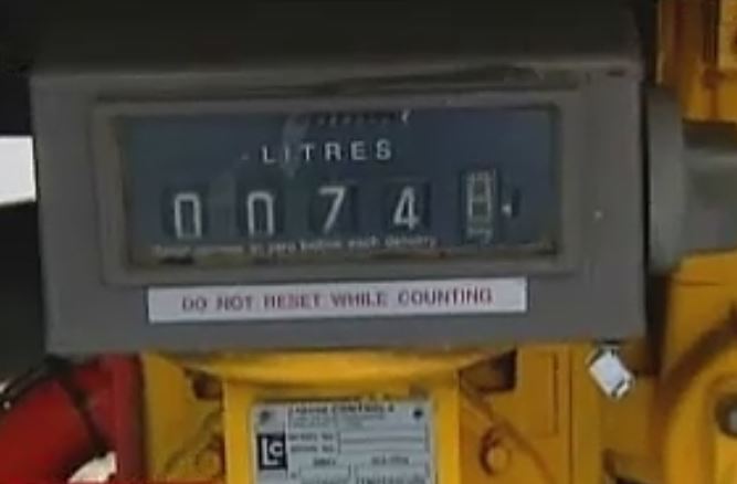 Πιθανότερο σενάριο είναι να κοπεί στο μισό το επίδομα θέρμανσης