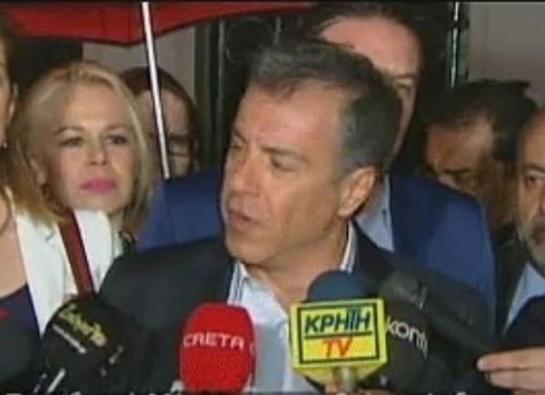 Θεοδωράκης: Μετά κόπων και βασάνων χαράχτηκε μια μίνιμουμ εθνική γραμμή