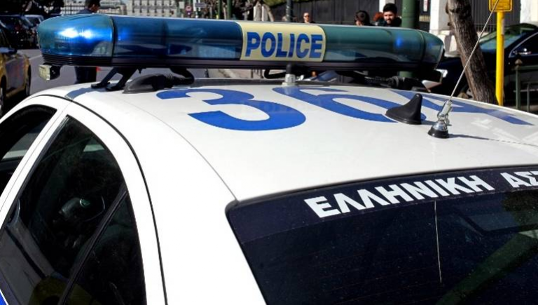 Θεσσαλονίκη: Σύλληψη τριών ατόμων που κρατούσαν διά της βίας αλλοδαπούς σε διαμέρισμα του κέντρου