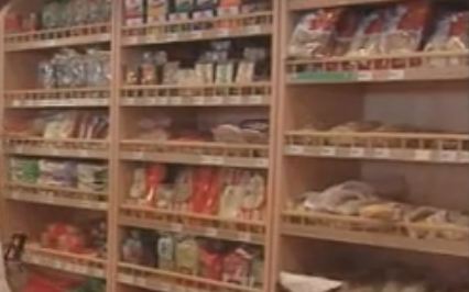 Αυξάνονται οι τιμές των προιόντων, μειώνονται οι μισθοί