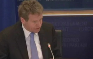 Μισθούς… Βαλκανίων ζητά ο Τόμσεν για την Ελλάδα