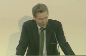 Πολ Τόμσεν: Το πρόγραμμα της κυβέρνησης δεν προχωράει