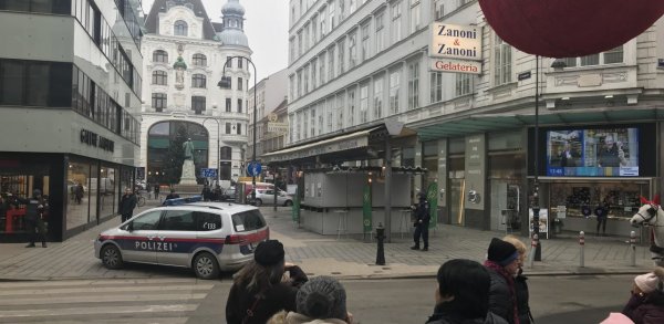 Πυροβολισμοί στο κέντρο της Βιέννης – Ένας νεκρός