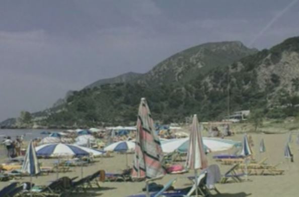 Εκπληξη από τα τουριστικά έσοδα