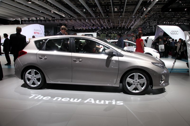 Διεθνής Έκθεση Αυτοκινήτου – Παρίσι 2012: Toyota Auris