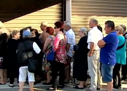 Τράπεζες: Ουρές και με ανοιχτά τα υποκαταστήματα