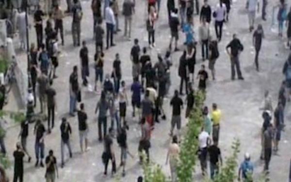 Τραυματίες από τα επεισόδια στο Σύνταγμα