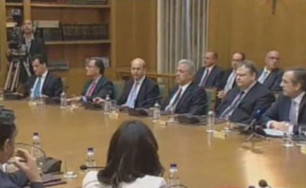 Διαφωνία κυβέρνησης – τρόικας για το δημοσιονομικό κενό