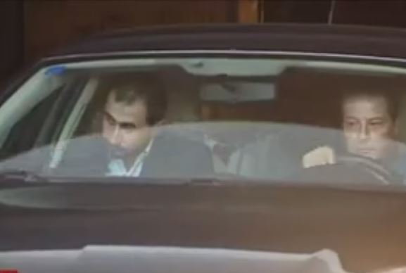 Η τρόικα βλέπει «τρύπα» στον προϋπολογισμό και ζητάει επιπλέον μέτρα