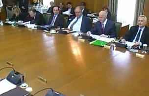 Περισσότερες λεπτομέρειες περιμένει η τρόικα για το μεσοπρόθεσμο πρόγραμμα