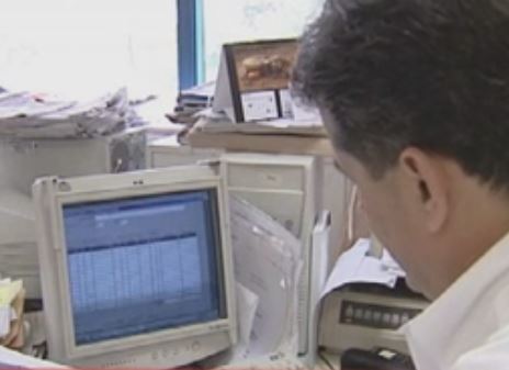 Να καταργηθούν οι φόροι υπέρ τρίτων ζητά η τρόικα