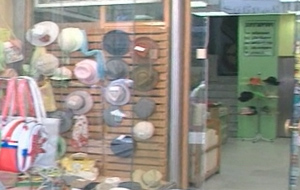 Διαφωνούν Χατζηδάκης-τρόικα για τις εμπορικές μισθώσεις