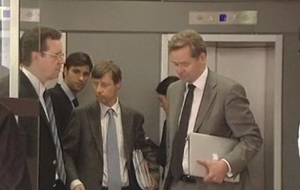 Διαπραγμάτευση «εξπρές» θέλει η κυβέρνηση με την τρόικα