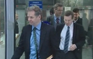 Μέτρα 14 δισ. ευρώ για το 2013-2014 ζητά η τρόικα