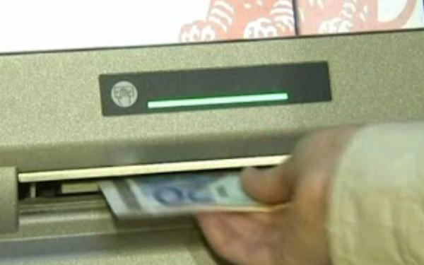 Εκτός στόχου το έλλειμμα του 2011