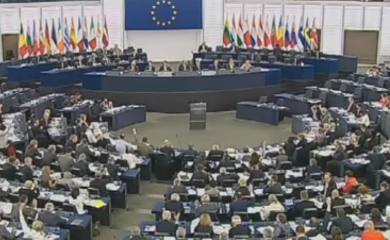 Θέμα αναθεώρησης μνημονίων βάζει το ευρωκοινοβούλιο