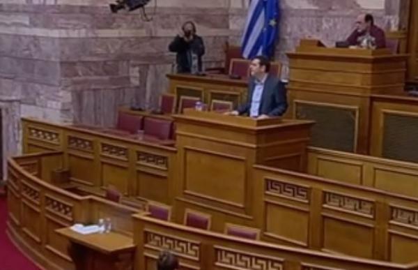 Αλ.Τσίπρας: Υπάρχει σχέδιο για στημένη έξοδο στις αγορές με μικρό επιτόκιο
