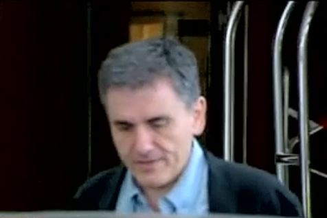 «Κληρώνουν» τα νέα προαπαιτούμενα