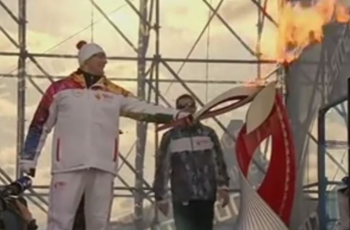 Ο φακός της υφηλίου στο Σότσι: Πολιτική, τρομοκρατία και διπλωματία