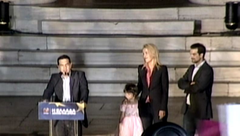 Αλ.Τσίπρας: Συγχαρητήρια στη Ρ.Δούρου που πέτυχε μια ιστορική νίκη