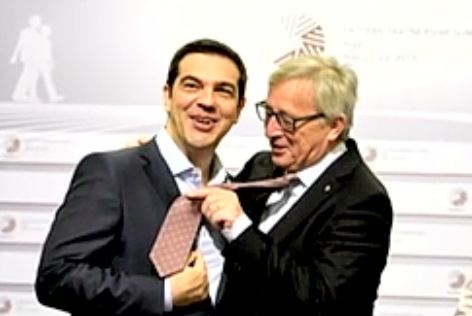 Ο Γιούνκερ «φόρεσε» γραβάτα στον Τσίπρα