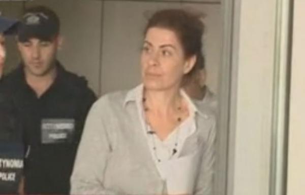 Ήθελα να προστατέψω τον πατέρα μου, είπε η Αρετή Τσοχατζοπούλου