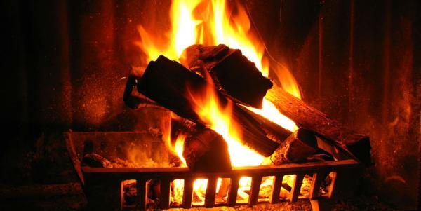 Επικίνδυνη αιθαλομίχλη από τζάκια και ξυλόσομπες