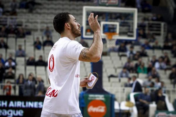 Αποθεώθηκε στο ΟΑΚΑ ο Μάικ Τζέιμς