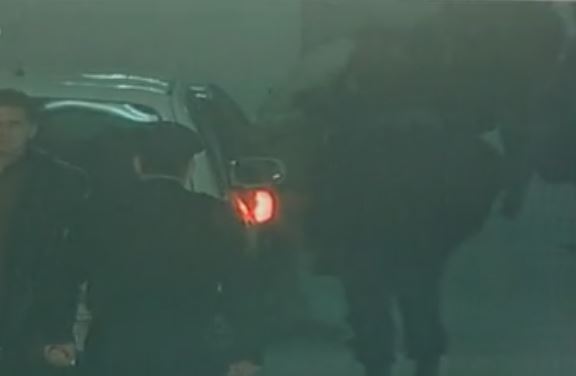 WSJ: Φυλακισμένοι δημόσιοι υπάλληλοι πληρώνονται