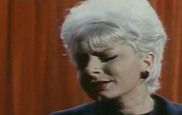 Πέθανε η λαϊκή ερμηνεύτρια Τζένη Βάνου