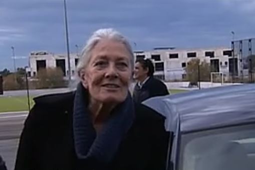 Β.Ρέντγκρεϊβ: Η Ελλάδα έχει δώσει το πιο σημαντικό μάθημα, αυτό της ανθρωπιάς