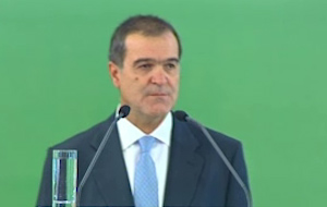 Εγκαταλείπει ο Βγενόπουλος και η απάντηση Τζίγκερ