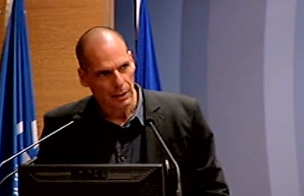 Βαρουφάκης: Προτείνουμε δύο συντελεστές ΦΠΑ