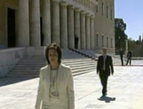 Οι βουλευτές στηρίζουν, αλλά δεν είναι ευτυχείς με τόσα που συμβαίνουν, λέει η Βάσω Παπανδρέου