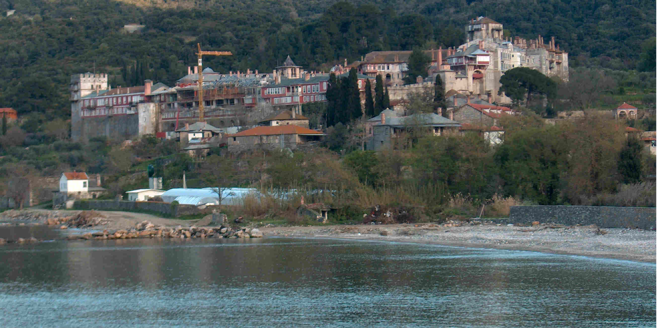 Σε δίκη 14 άτομα για το σκάνδαλο Βατοπαιδίου