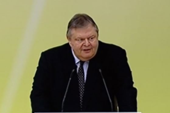 Αντιπαράθεση λίγο πριν τις κάλπες