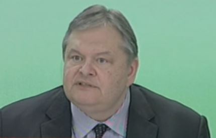 Ο Ευ. Βενιζέλος ζήτησε από τους υπουργούς του ΠαΣοΚ να μην αιφνιδιάζουν
