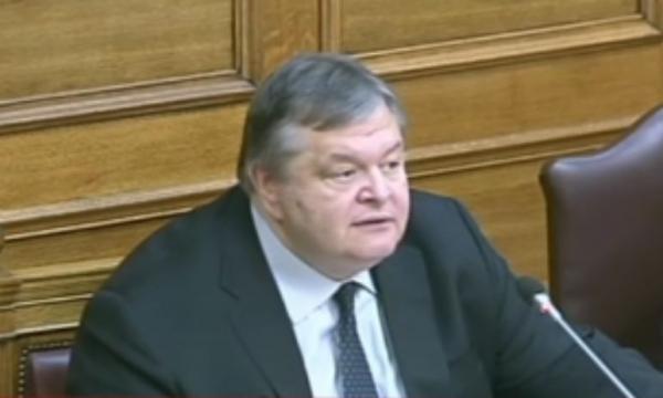 Βενιζέλος: Να πούμε σε κάποιους λεβέντες ότι το κούρεμα έχει γίνει
