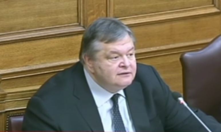 Βενιζέλος: Να πούμε σε κάποιους λεβέντες ότι το κούρεμα έχει γίνει