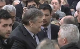 Μέτρα για την ενίσχυση της ρευστότητας από το πρόγραμμα του ΠΑΣΟΚ