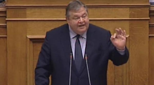 Ευ.Βενιζέλος: Είναι εθνικά ανεύθυνη η πρόταση του ΣΥΡΙΖΑ