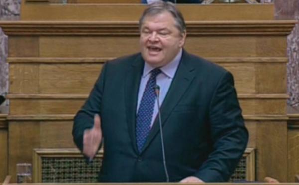 Ευ.Βενιζέλος: Πρέπει να υπάρξει δημοκρατική λύση